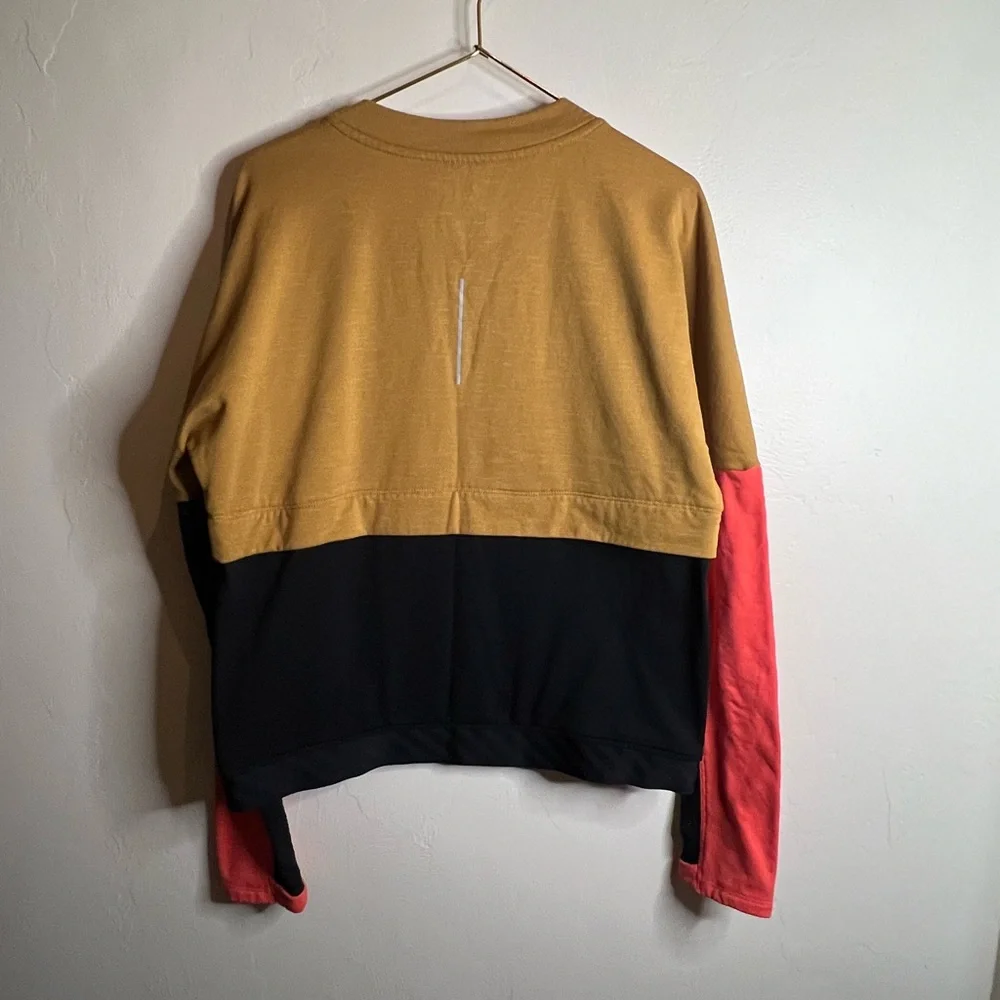 Nike Dri-FIT Mustard Athletic Crewneck‎